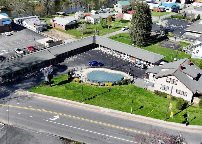 Relax Inn - Bryson City