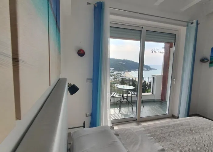 B&B: The Stunning B&B