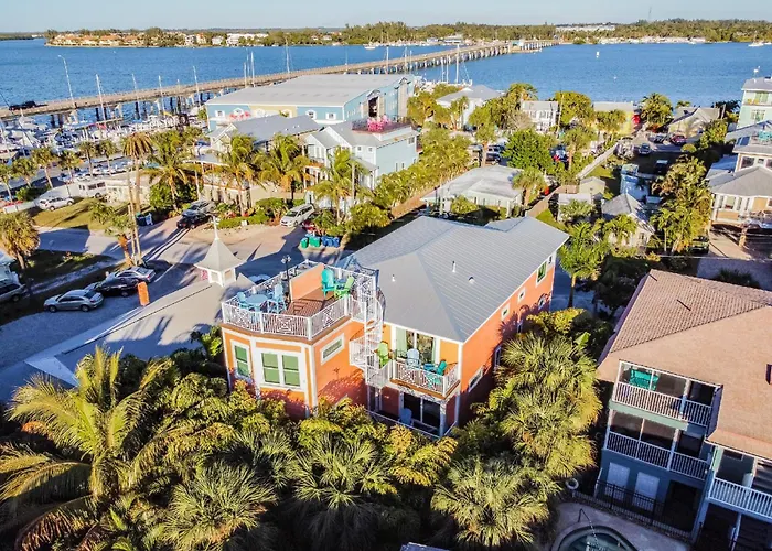 Luxury Vacation Home! Add A Golf Cart!!