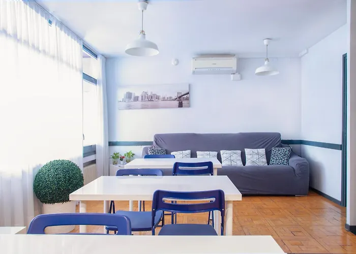 City Street Hostal