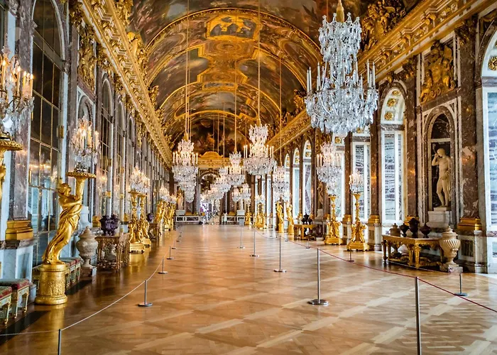 * Le Versaillais*2 min à pied du Château