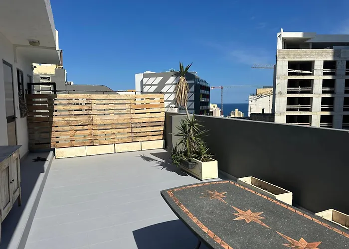 Paceville Apartments