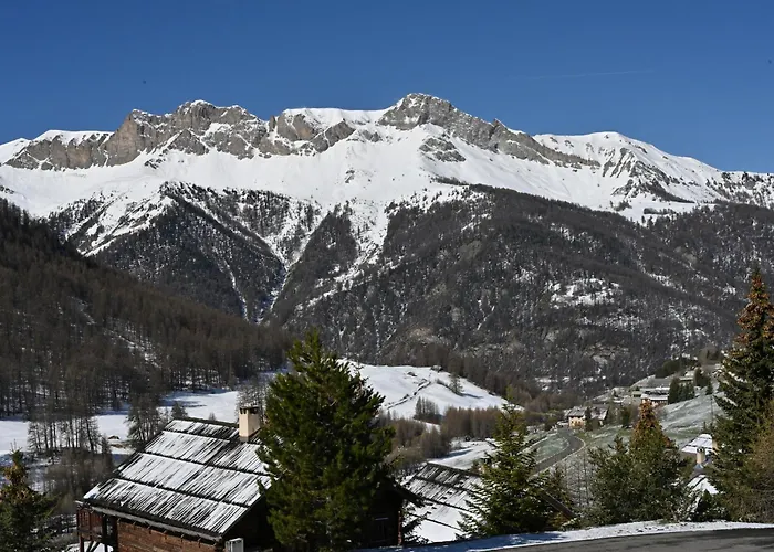 Les Airelles 33 Rue Du Pas Du Chai, Molines En Queyras Classe 3 Etoiles