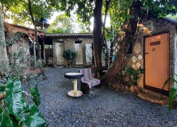 NOMADAS chalés, mini casinhas, bangalôs , área de camping e cozinha compartilhada