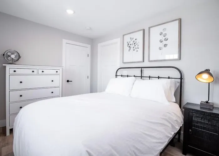 Nn - Flats On 4Th #1 - Downtown 2-Bed 2-Bath