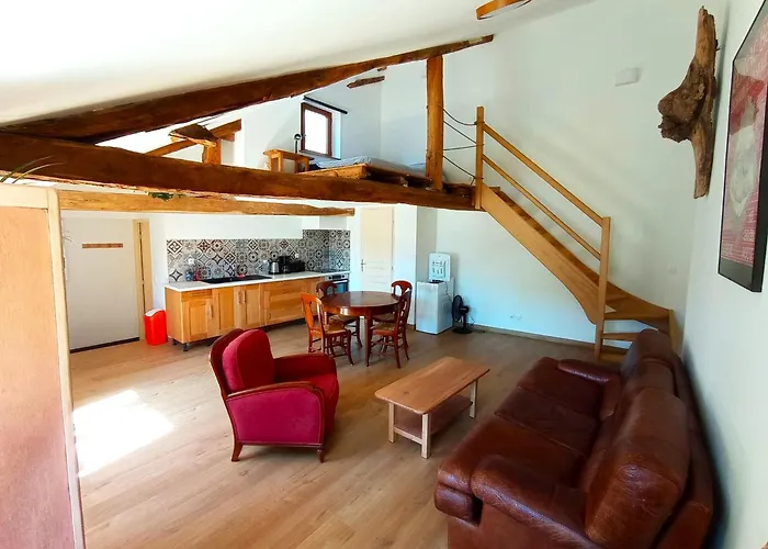 Studio de charme avec vue, en plein coeur de Florac