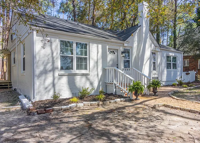 Forest Hills Manor