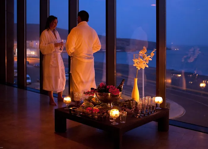 R2 Romantic Fantasia Suites - Adults Only