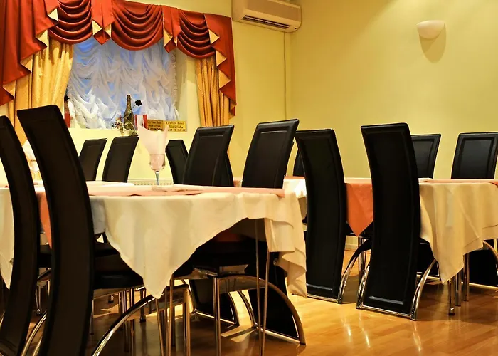 Airport Hotel: City View Hotel