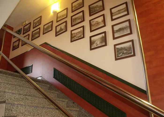 Hotel con piscina: Hotel Ria de Bilbao