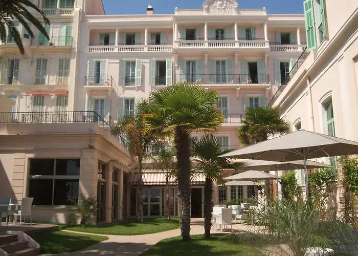 Hôtel accueillant les animaux: Hôtel Vacances Bleues Balmoral