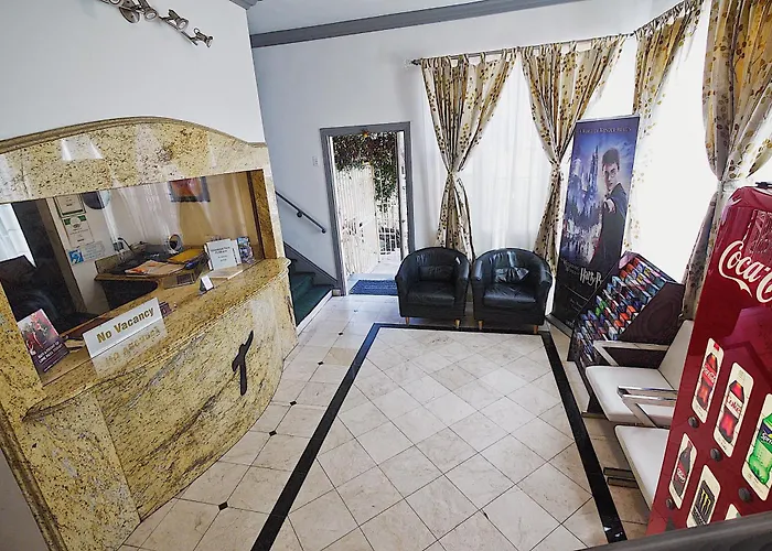 Golf hotel: Trylon Hotel - Hollywood