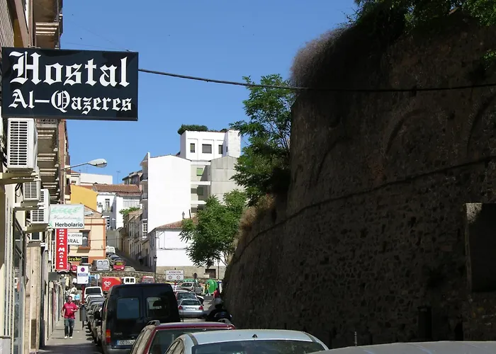 Hostal Al-Qazeres