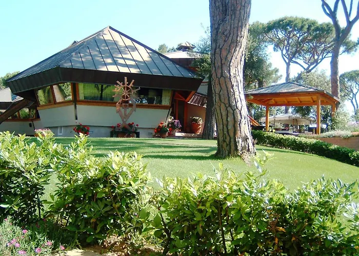 Hotel di lusso: Hotel La Bussola - Beach&Golf