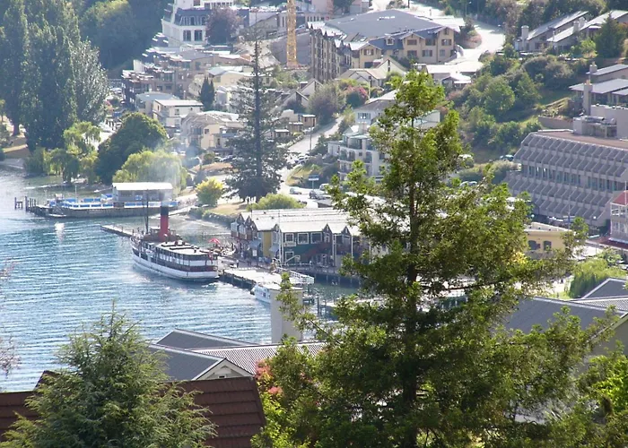 Bed and Breakfast Balmoral Lodge