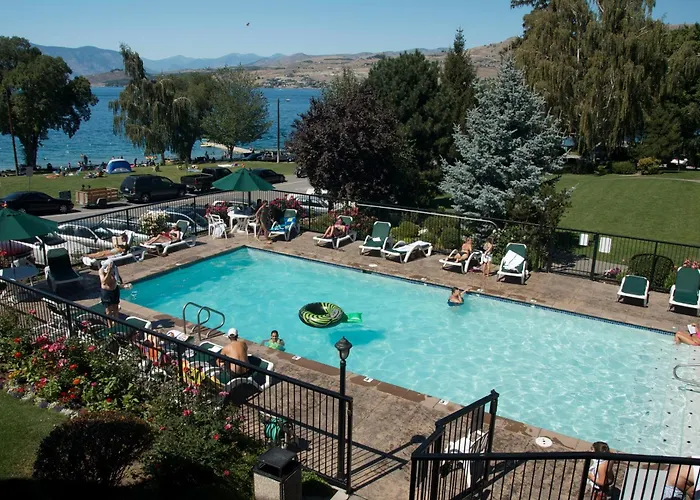 Lakeside Lodge And Suites