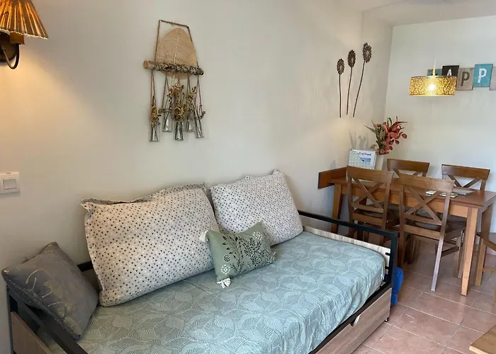 Charmant T2 PISCINE chambre lit double dans résidence du Lac