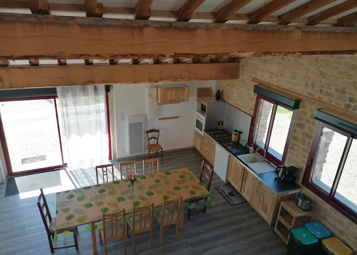 Gite Le marronnier - Parthenay - 10 personnes - Gite à la campagne à 3 kms du centre-ville
