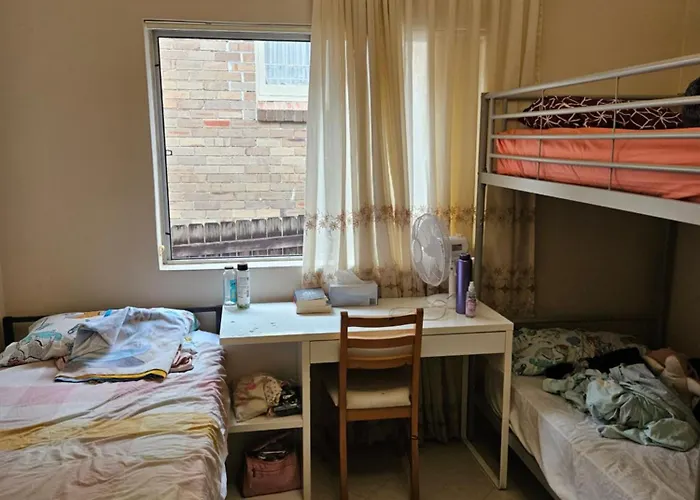 Guest house: Chatswood West