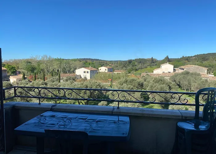 Au pied des Alpilles