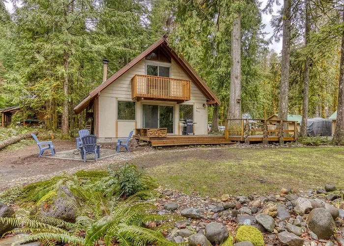 Thompson Cabin - Charming Salmon Riverfront A-Frame Oasis W/ Fireplace