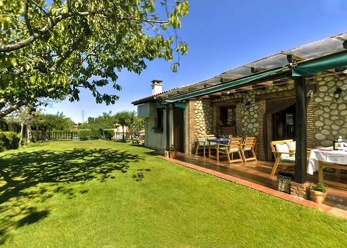 El Canchal De La Gallina -Cafetería - Piscina De Agua Caliente Hasta 19 De Octubre -Aparcamiento Gratis - Jacuzzi
