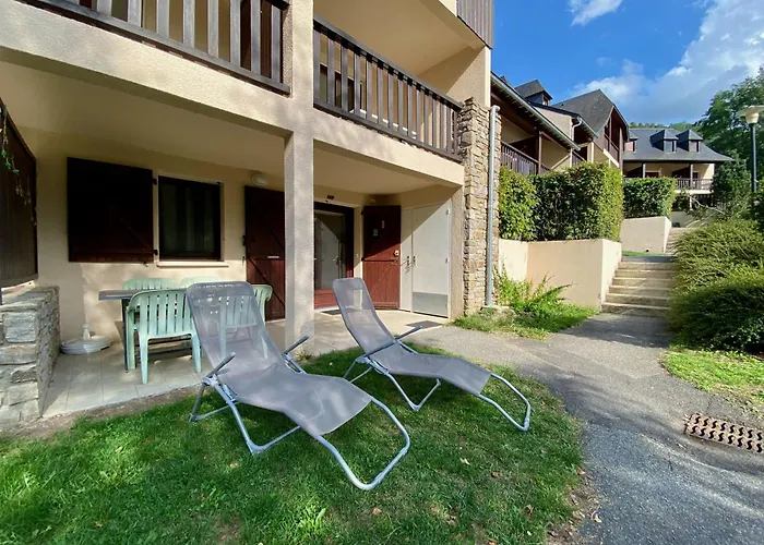 Charmant Logement de plein pied avec piscine 2*