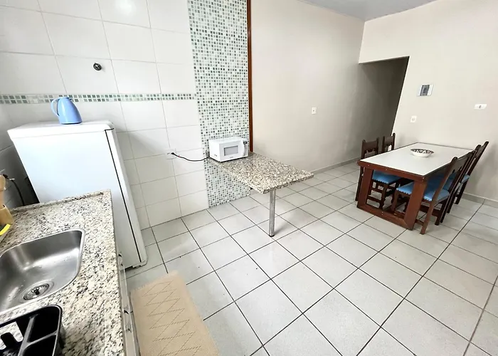 Casa Ampla - Ótima Localização
