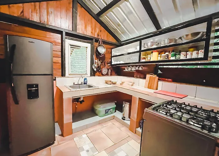 Casa Del Arroyo 2-Bedroom Cottage Fireplace And Bbq