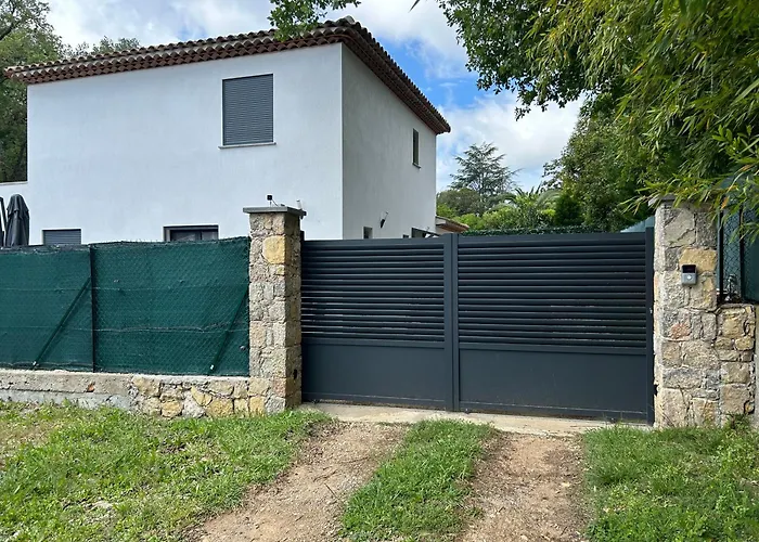 Studio indépendant Valbonne proche Cannes et Sophia Antipolis