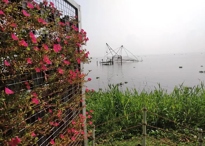 Deshadan Backwater Resort - The Best Sunrise View