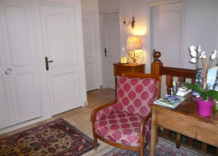 Le Clos Du Pont Martin