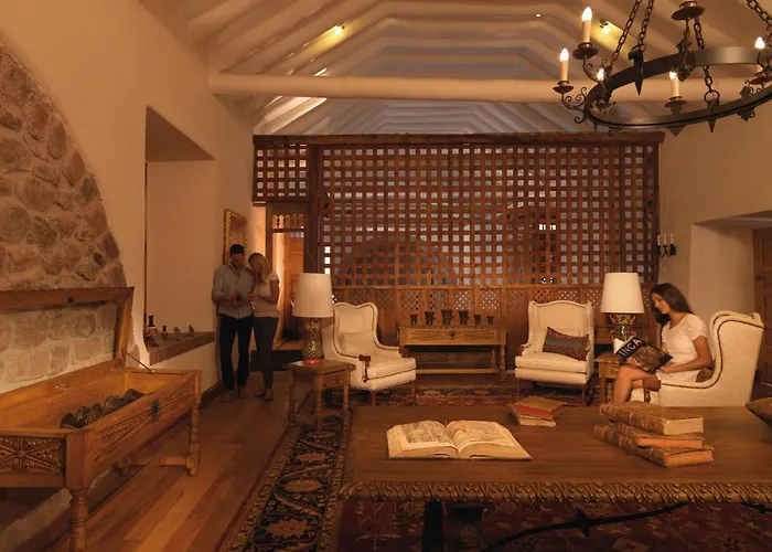 Palacio Nazarenas, A Belmond ,