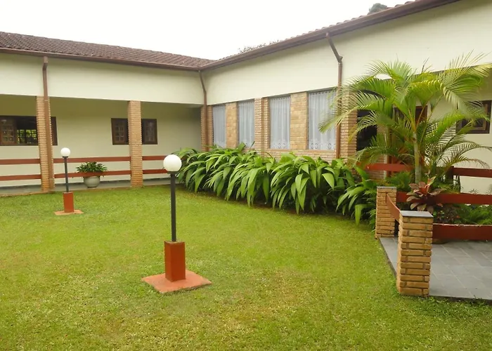 Francis Hotel Pousada