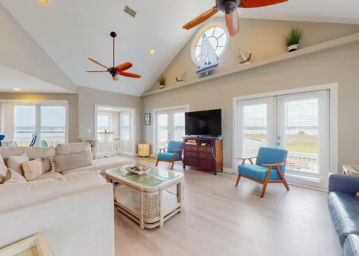 Pet Friendly hotel: Orion By Meyer Vacation Rentals