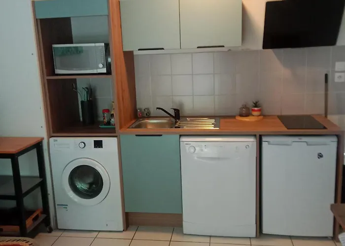 t3 duplex la maison du perroquet 2 chambres 2 piscines dans un village de vacances a saint geniez d'olt aux portes de l'Aubrac