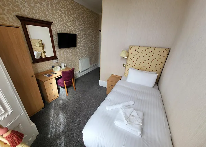 Beach hotel: Cliffe Norton
