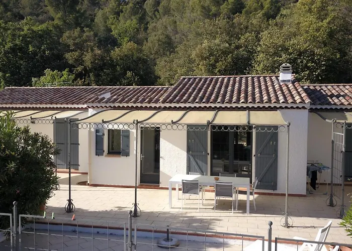 Les Iris Villa Piscine chauffée 6 pers