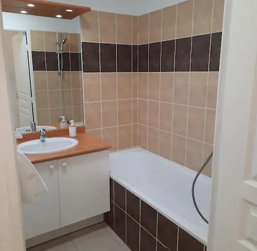 Appartement T2 climatisé avec terrasse