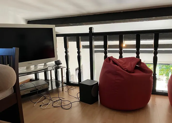 Magnifique duplex climatisé dans une villa calme