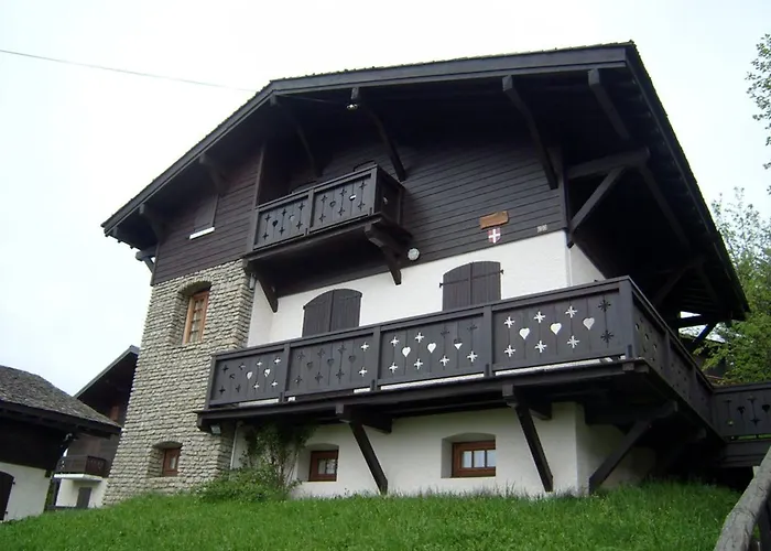 Chalet 5 chambres, 9 pers, wifi, 1 animal, non fumeur - FR-1-733-144