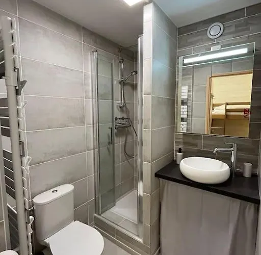 4 pers, pied des pistes, WIFI, Netflix, Lave-vaisselle