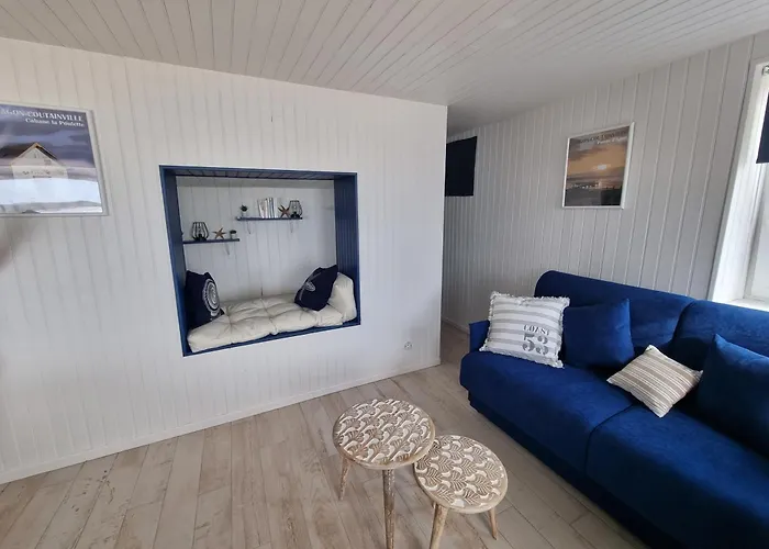Petite maison avec jardin face mer