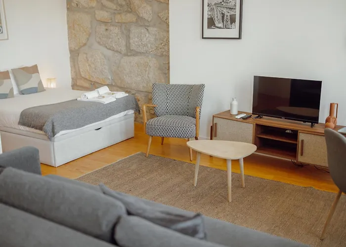 Courtyard Oporto Design Apartments By Vacationy