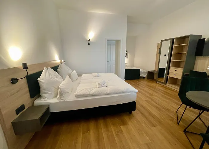 Zentrales Hotel: Hopfenhotel am Adenauerufer