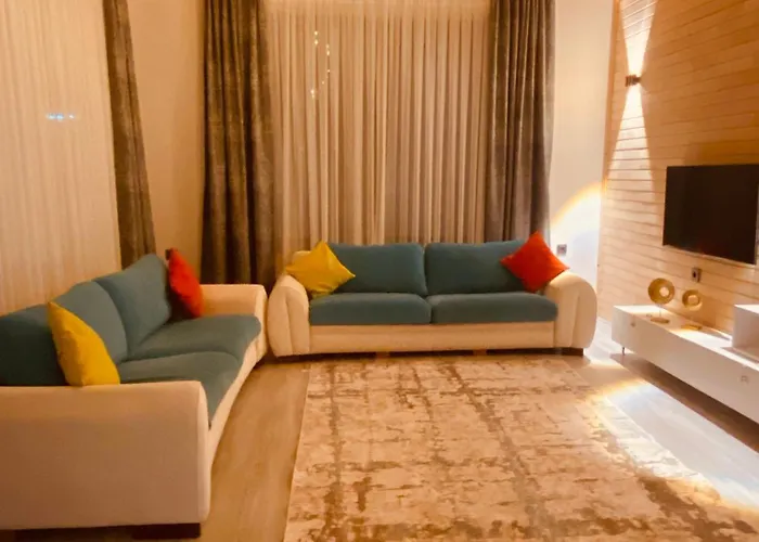 Kara Kedi Villa'S