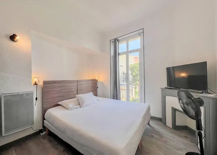 Cannes City Break - 2Nd Floor - Sunny Balcony & Quiet Street