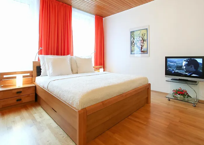 Lovely Apartment I Close To Main Station I 10 Minutes To Belvedere