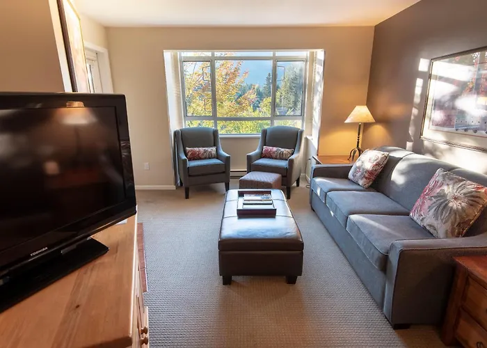 Whistler Town Plaza By Latour Hotels And Resorts