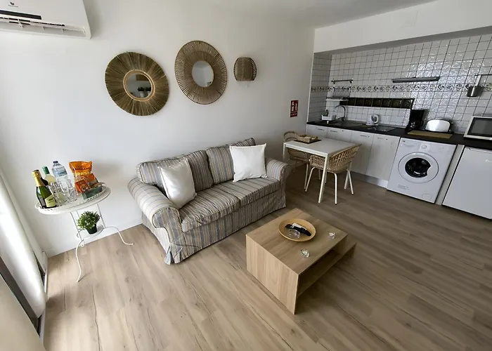La Florida Holiday Apartments - Old Town Puerto Del Carmen